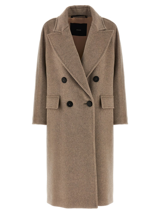 Overcoat by Max Mara for women in cashmere leather & alpaca wool beige features an voluminous silhouette, showcasing distinct pockets and a voluminous for a truly voluminous aesthetic.