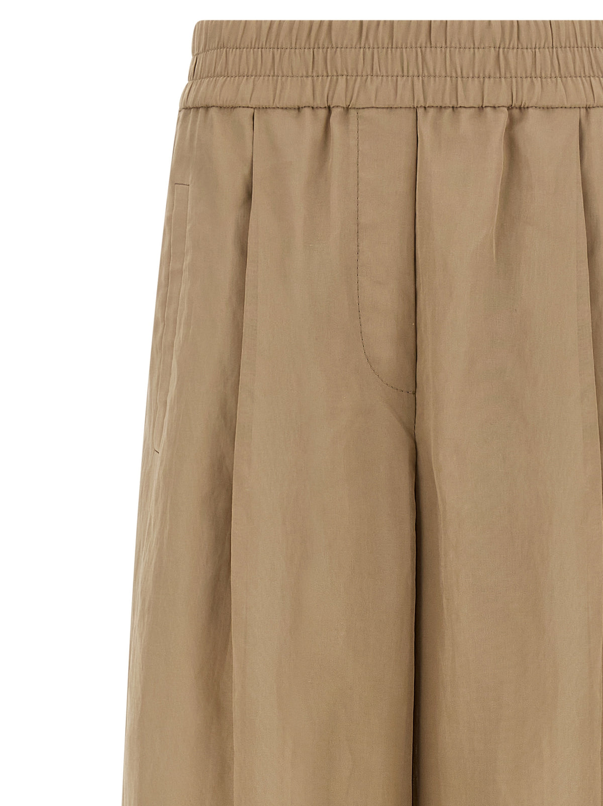 Casual Pants by Brunello Cucinelli for women in cotton & silk beige features an sartorial wide and long with a cut for a sartorial finish.