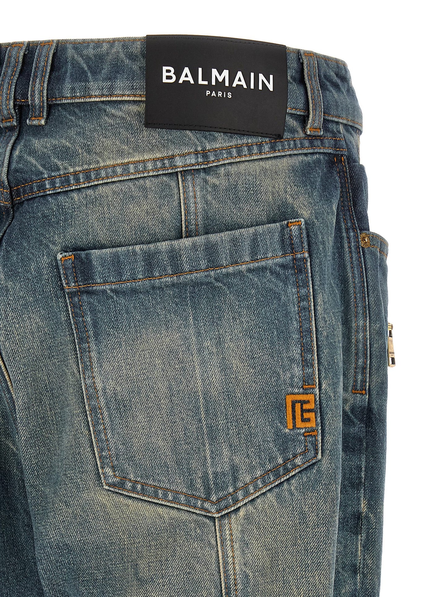 Jeans by Balmain for men in cotton denim blue features a refined silhouette with a refined straight-leg, defined by a low rise and a refined long for a refined finish.
