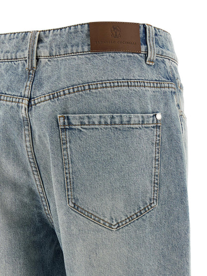 Jeans by Brunello Cucinelli for women in cotton denim light-blue features an sophisticated high rise and straight-leg & relaxed-fit with a precise long, creating a sophisticated and sophisticated silhouette.