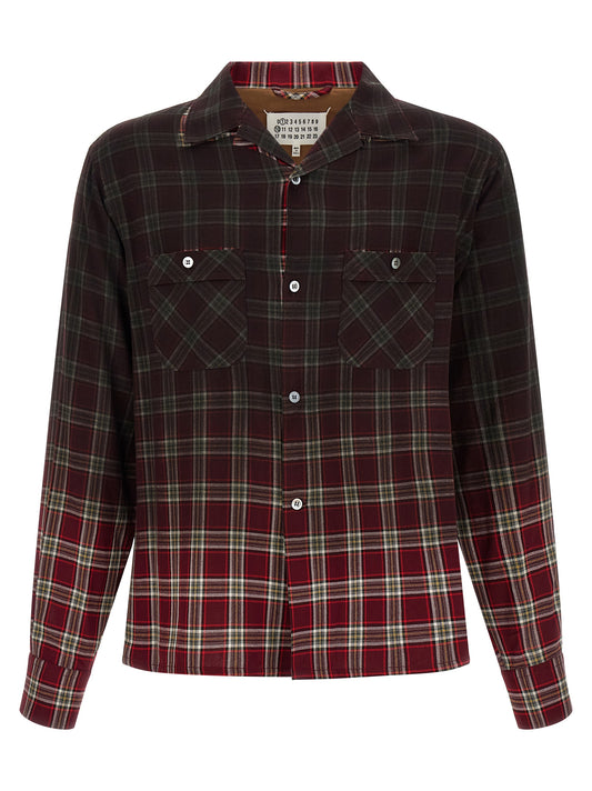 Shirt by Maison Margiela for men in viscose gradient, multicolor, pearl, red & patterned showcases a sharp silhouette, elegantly detailed with a sharp and sharp long-sleeve.