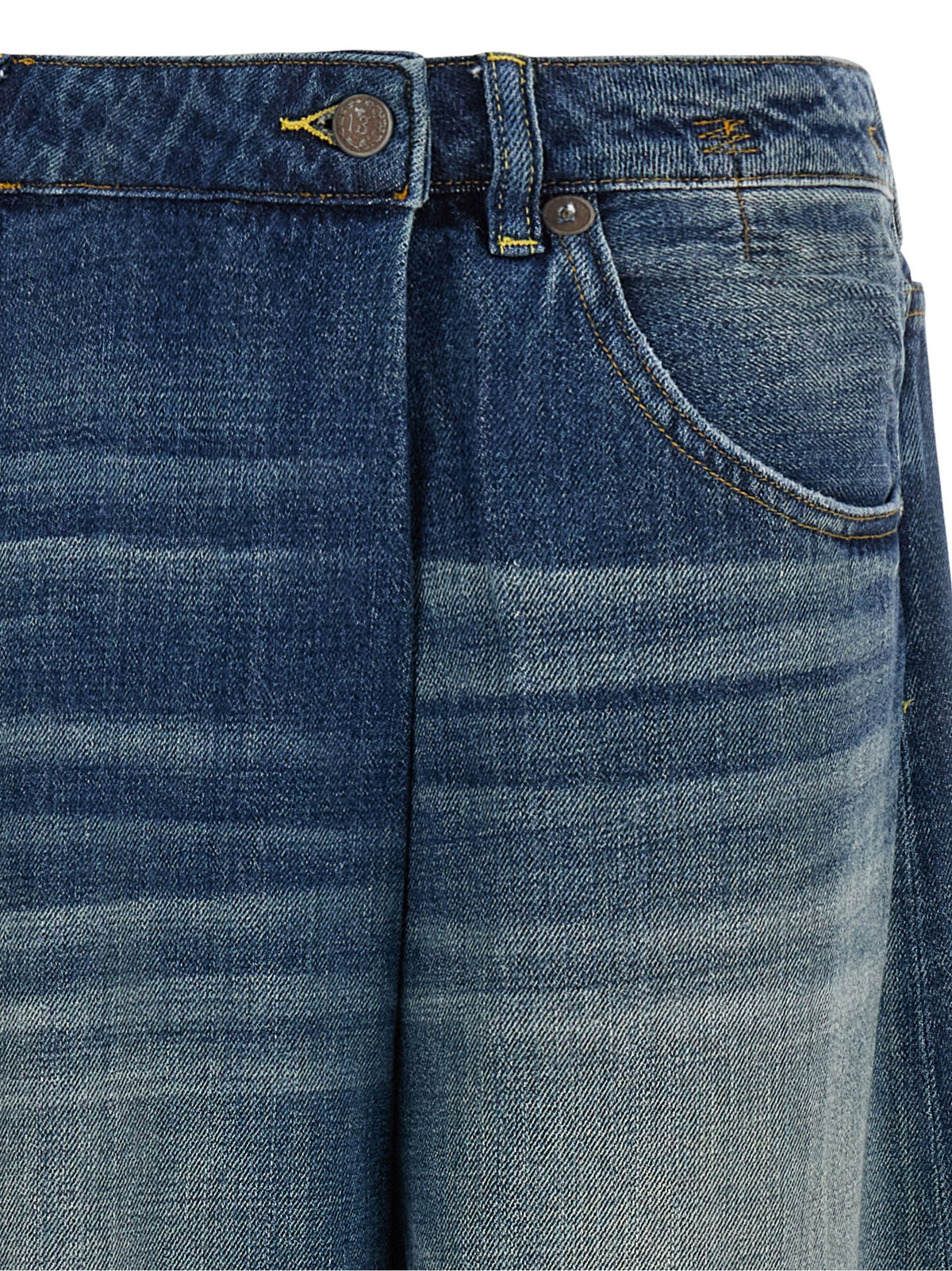 Jeans by R13 for women in denim cotton blue & signature presents a tailored silhouette, showcasing a tailored wide & oversized and long cut with a refined for a truly tailored aesthetic.