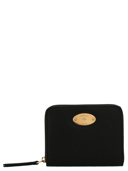 Cardholder Card Case by Mulberry for women in leather black features a refined silhouette, showcasing the elegant lines of the Essence Leather Cardholder Card Case alongside premium card-organization for a refined finish.