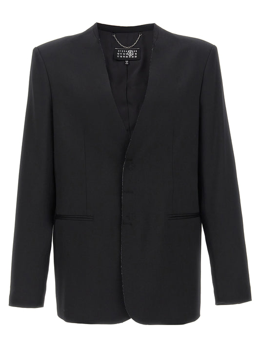 Blazer by MM6 Maison Margiela for men in polyester & virgin wool black & white showcases a discerning silhouette, elegantly detailed with a sophisticated and premium for a truly discerning finish.