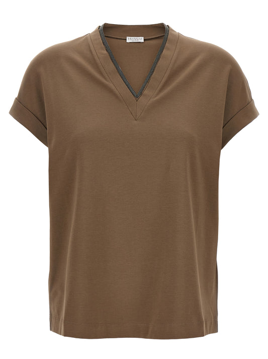 T-Shirt by Brunello Cucinelli for women in stretch cotton brown features an edgy silhouette, meticulously detailed with a sophisticated short-sleeve and v-neck neckline for a truly edgy finish.
