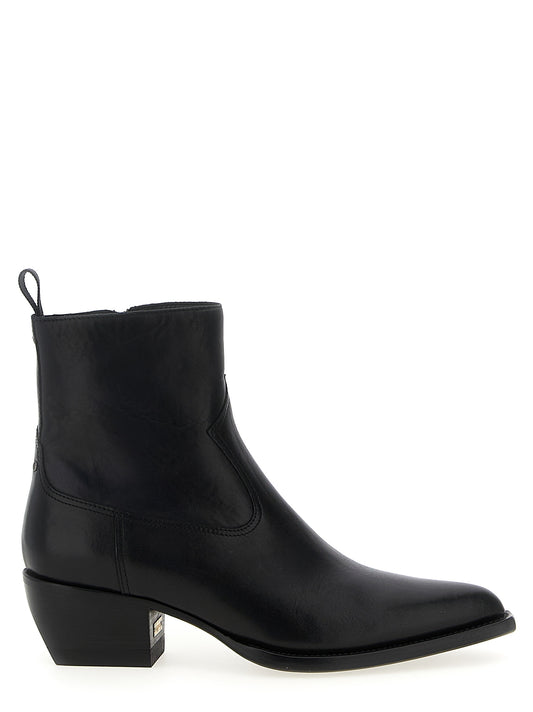 Ankle Chelsea Boots by Golden Goose for women in cowhide leather black features an dynamic silhouette, showcasing the dynamic Women's Cowhide Leather Ankle Chelsea Boots design with its distinctive and elegant .