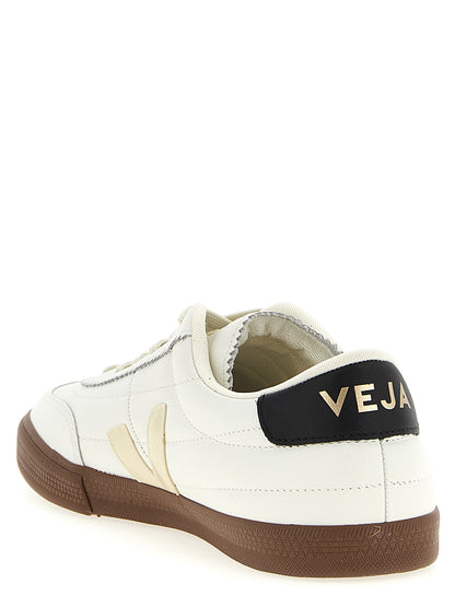 Sneakers by Veja for men in leather & rubber bicolour, black & white features an versatile design from the Men's Fashion Leather & Rubber Sneakers collection, highlighting a versatile fashion style for a premium, high-fashion look.