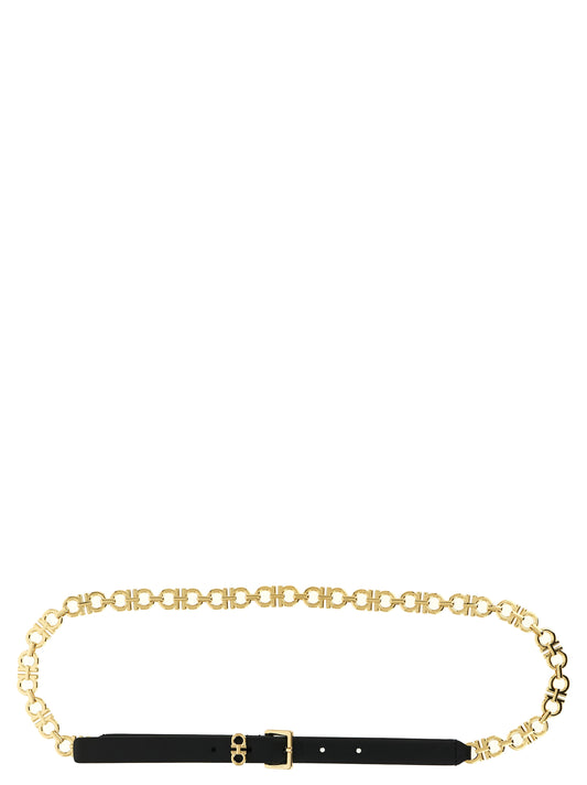 Belt by Ferragamo for women in bos taurus calfskin leather black & gold features a artisanal-chic design, artfully capturing the essence of the Gancini Bos Taurus Calfskin Leather Belt with a artisanal-chic finish.