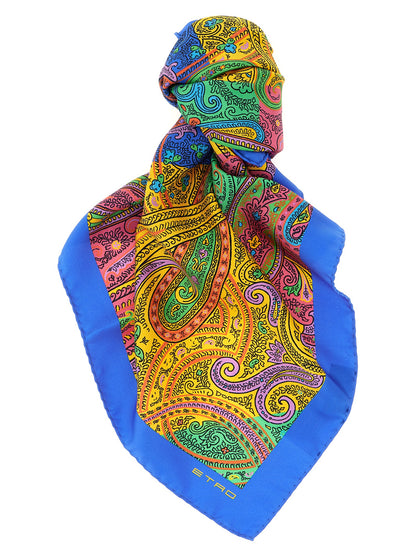 Scarf by Etro for women in silk twill multicolor, patterned, paisley & floral presents a cosy silhouette, artfully capturing the sophisticated design and premium aesthetic of the Silk Twill Scarf.