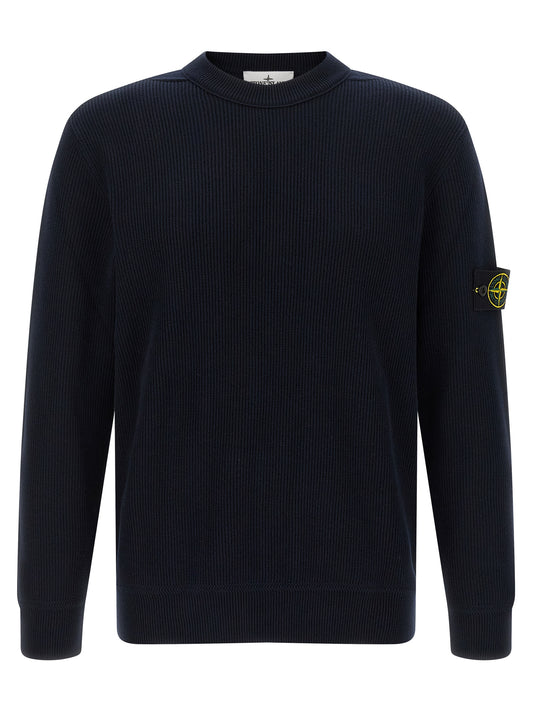 Cardigan by Stone Island for men in organic cotton blue features an impeccable silhouette, showcasing a sophisticated and detail for a truly impeccable finish.
