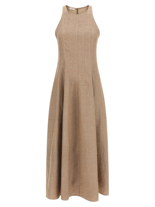 Dress by Brunello Cucinelli for women in silk linen polyester twill beige features an sultry silhouette defined by a and sleeveless, falling to an sultry long for a sultry look.