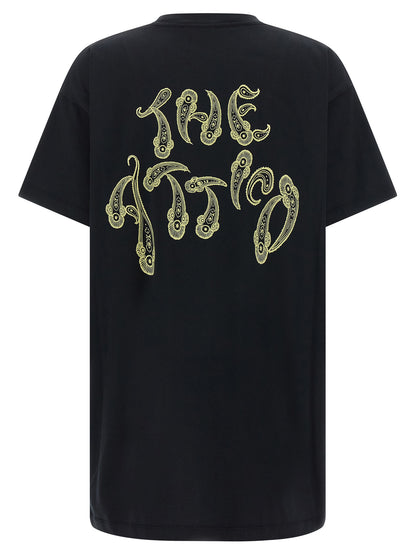 T-Shirt by The Attico for women in cotton black & print features a plush silhouette, showcasing a sophisticated crew neckline and for a truly plush finish.