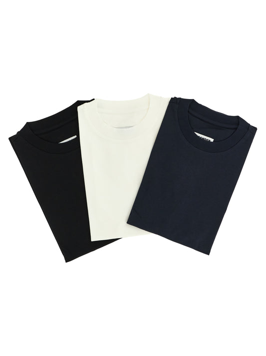 T-Shirt by Jil Sander for women in cotton multicolor features an on trend silhouette, perfectly showcasing a on trend short-sleeve and for an elevated aesthetic.
