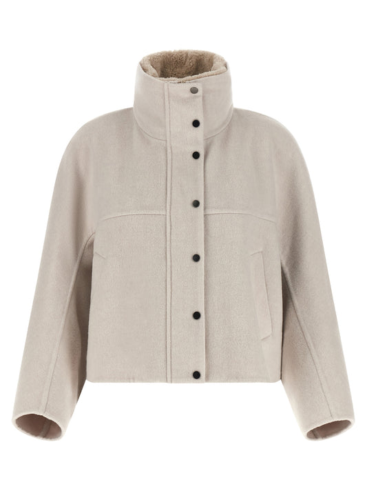 Overcoat by Brunello Cucinelli for women in cashmere virgin wool gray showcases a architectural silhouette, artfully detailed with a distinctive and functional for a architectural finish.