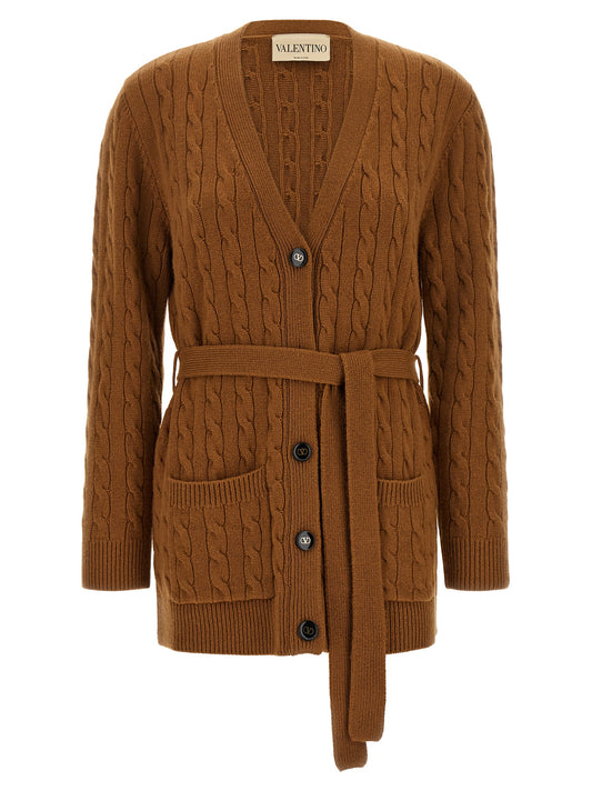 Cardigan by Valentino Garavani for women in cashmere & horn brown, horn & signature presents a textural silhouette, artfully finished with a textural v-neck neckline and for a sophisticated, textural look.