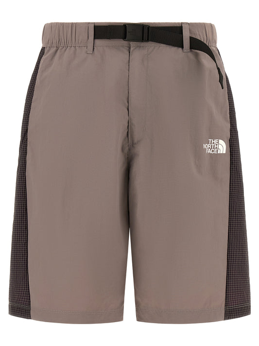 Bermuda Shorts by The North Face for men in nylon purple & print features an tailored silhouette, showcasing a tailored wide with a short and for a sophisticated look.