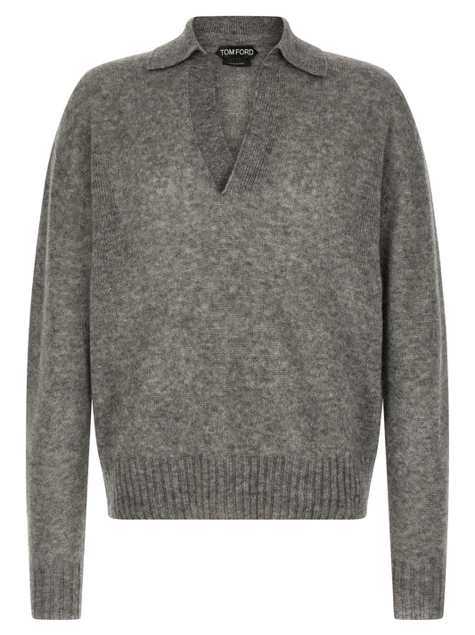 Cardigan by Tom Ford for men in cashmere silk gray features a nuanced silhouette with a refined and nuanced long-sleeve detailing for a sophisticated look.