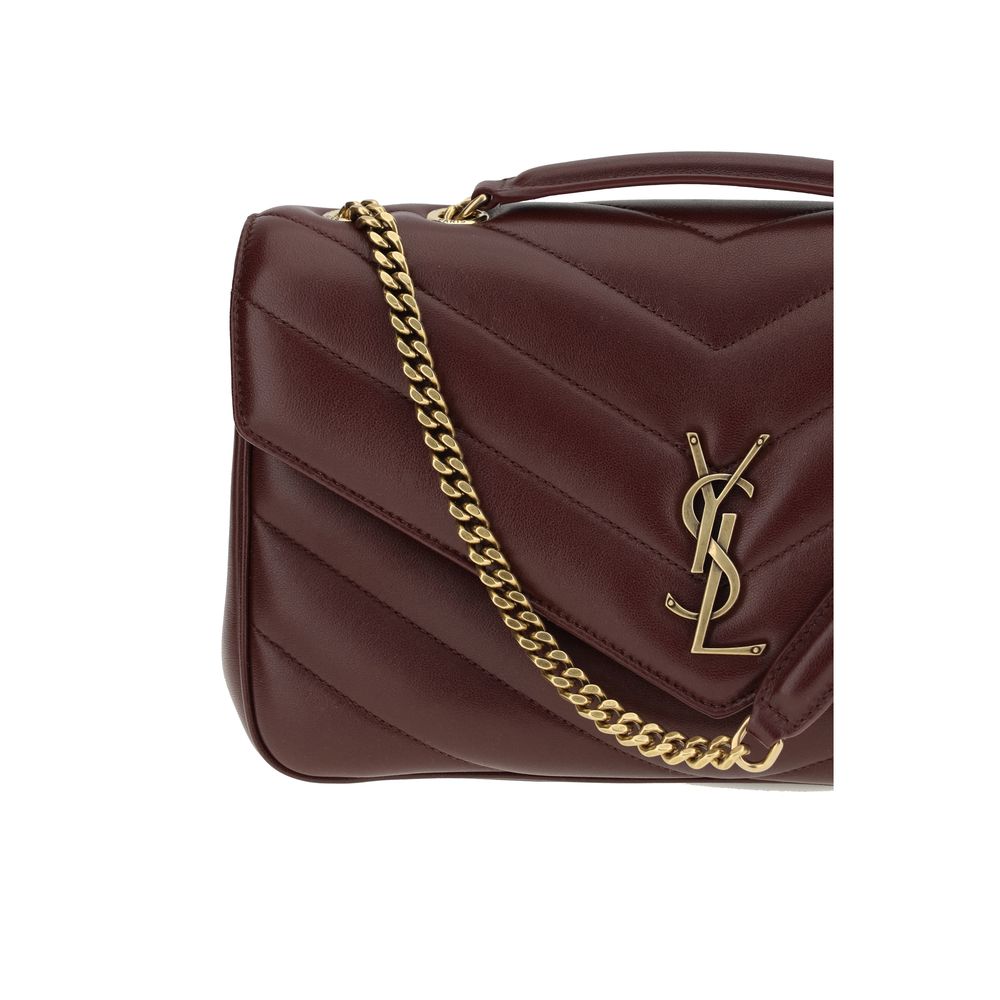 Quilted 2-in-1 Shoulder & Crossbody Flap Bag by Saint Laurent for women in lambskin leather & metal bordeaux features a effortless sophistication silhouette, secured by a flap & magnetic with ample and versatile crossbody-strap, shoulder-strap & adjustable-strap for a effortless sophistication finish.