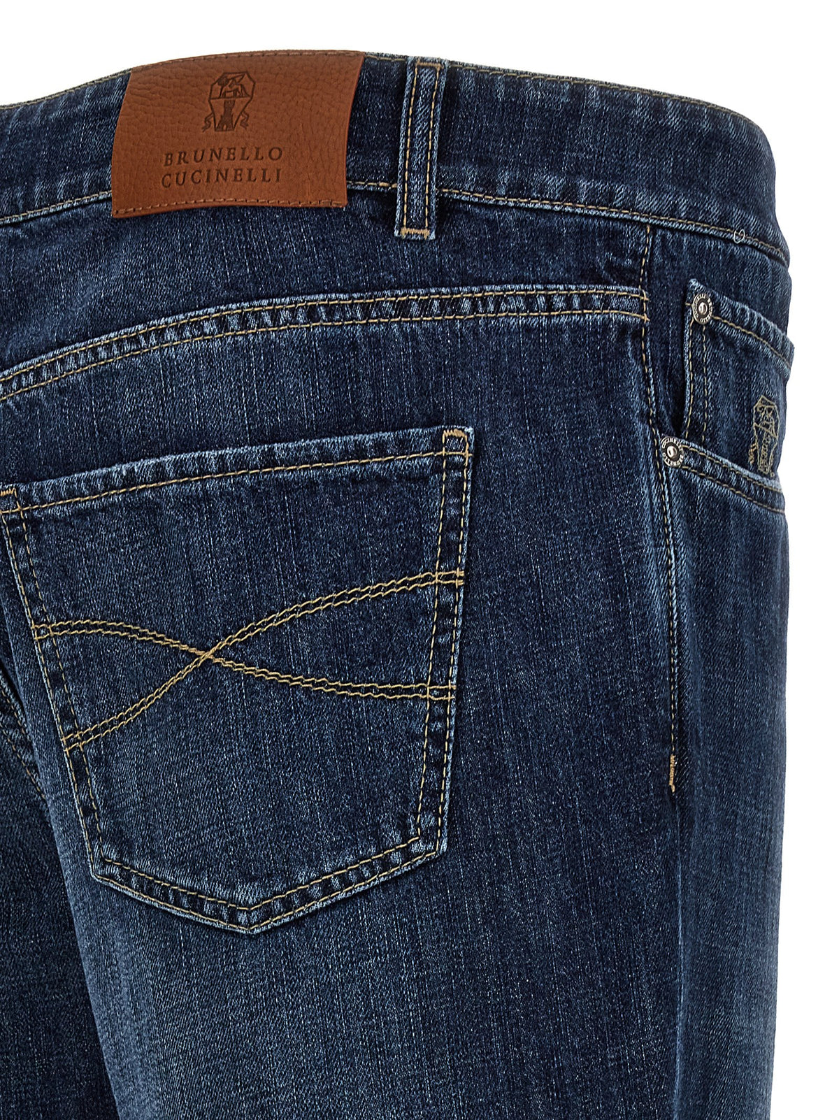 Jeans by Brunello Cucinelli for men in cotton denim blue features an sophisticated and straight-leg with a precise long, creating a sophisticated and sophisticated silhouette.