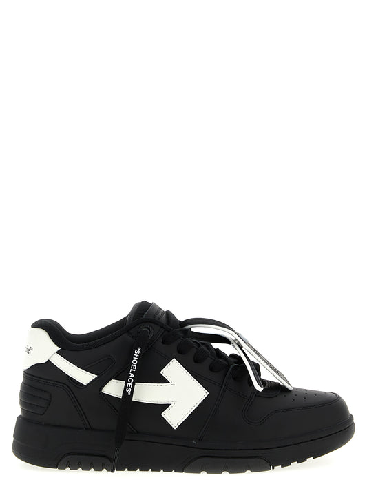 Sneakers by Off-White for men in polyester rubber leather bicolour, black, white & signature presents a on trend silhouette from the Men's Low Top Polyester Rubber Leather Sneakers collection, showcasing a on trend low-top style for an elevated aesthetic.