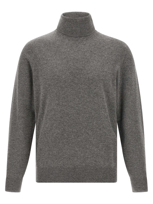 Cardigan by Brunello Cucinelli for men in plush cashmere gray features an crisp silhouette, showcasing a sophisticated turtle neckline and detail for a truly crisp finish.