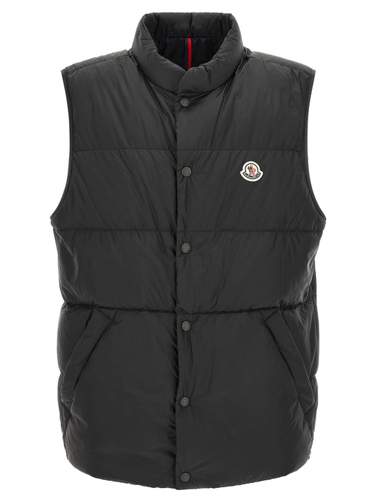Vest by Moncler for men in polyamide felt black showcases a utilitarian silhouette, artfully incorporating pockets and a utilitarian for a truly utilitarian finish.
