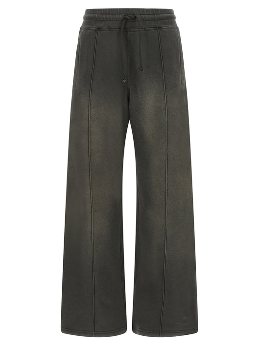 Sweatpants by Golden Goose for women in cotton dark-gray & gray features an sporty wide with a long and , expertly finished with for an sporty performance aesthetic.