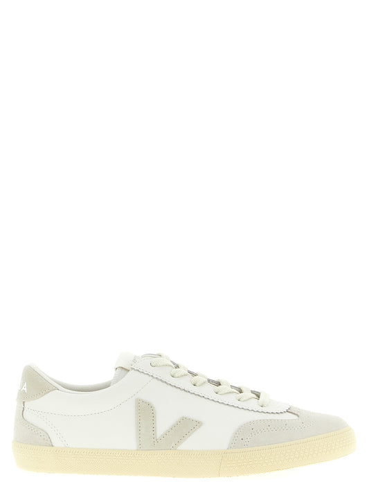 Sneakers by Veja for men in suede leather & rubber beige presents a impeccable silhouette as Heart Men's Low Top Suede Leather & Rubber Sneakers, expertly defined by a impeccable low-top style for a impeccable, high-fashion look.