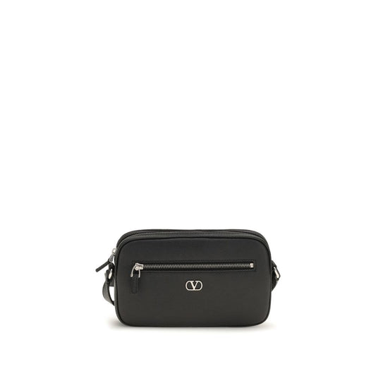 Wallet by Valentino Garavani for men in bos taurus calf grained leather black & silver showcases a refined silhouette, artfully detailed with the signature style of the V Logo Bos Taurus Calf Grained Leather Wallet and functional .