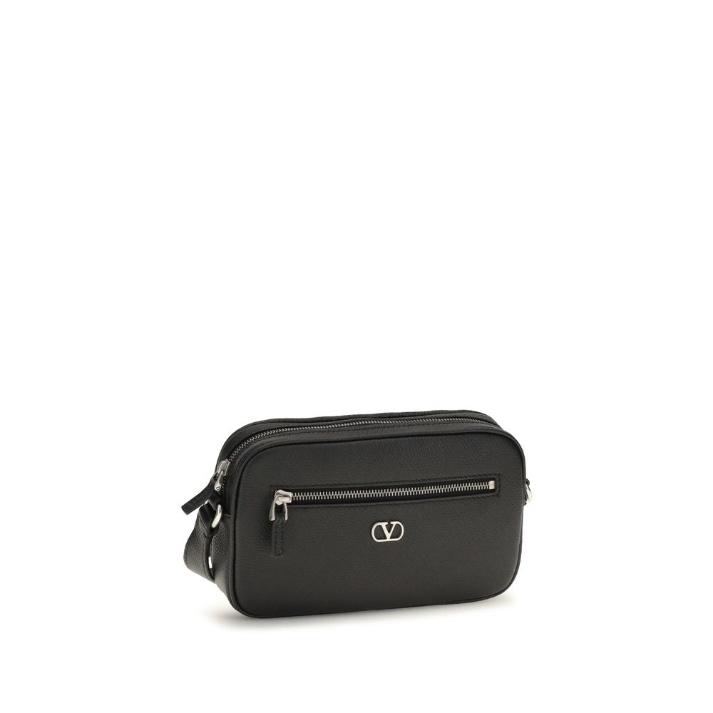 Wallet by Valentino Garavani for men in bos taurus calf grained leather black & silver presents a architectural silhouette from the V Logo Bos Taurus Calf Grained Leather Wallet collection, showcasing architectural for a architectural finish.