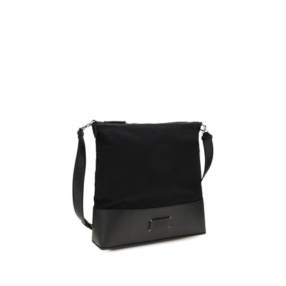 Medium Shoulder Hobo Bag by Maison Margiela for men in bos taurus calf leather black features a stately silhouette, showcasing a secure zipper, ample , and stately shoulder-strap & adjustable-strap for a stately finish.