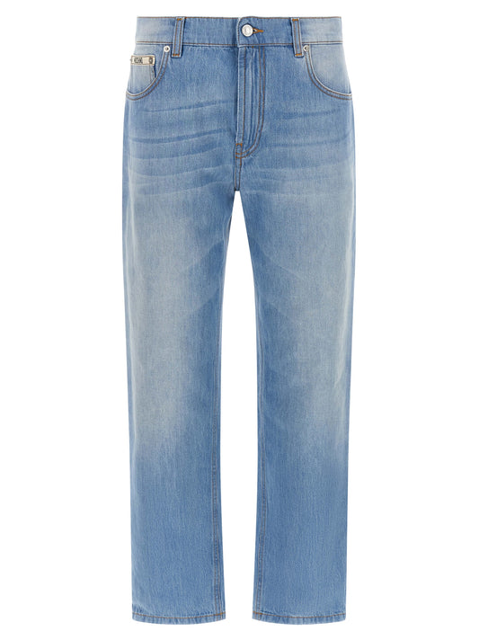 Jeans by Moschino for women in denim cotton light-blue presents a refined pantology silhouette, artfully defined by a refined pantology straight-leg & relaxed-fit, long, and a sophisticated .