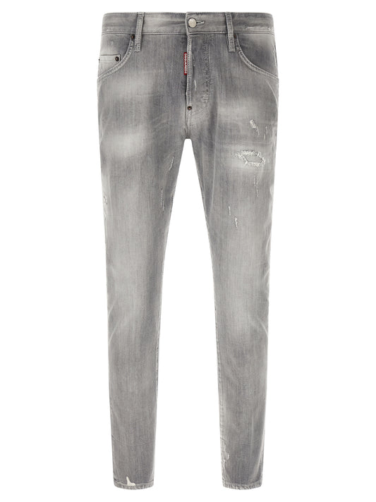 Jeans by Dsquared² for men in denim cotton gray, green, olive & red features an sartorial tapered-leg & slim and long with a cut for a sartorial finish.