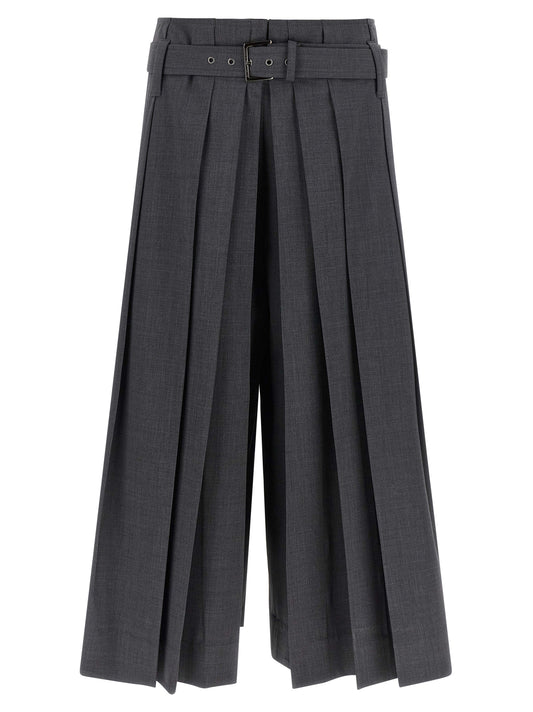 Bermuda Shorts by Brunello Cucinelli for women in nylon & virgin wool gray presents a contemporary silhouette, showcasing a contemporary with a refined short and elegant high rise.
