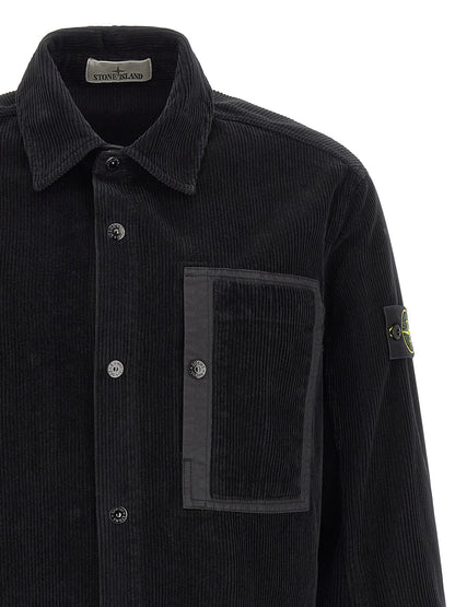 Overshirt by Stone Island for men in cotton corduroy black & signature presents a discerning silhouette, showcasing a sophisticated and for a truly discerning finish.