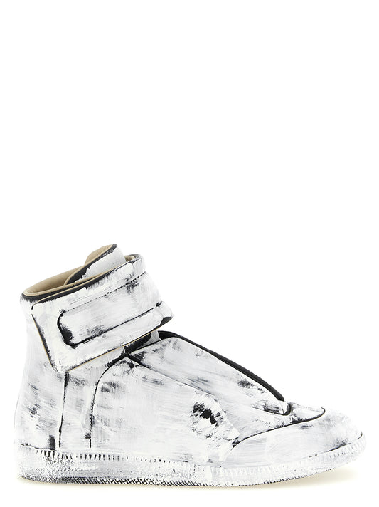 Athletic Sneakers by Maison Margiela for men in calfskin leather bicolour, black & white features an timeless silhouette from the Men's Athletic Calfskin Leather Sneakers collection, showcasing a timeless athletic style for a timeless look.