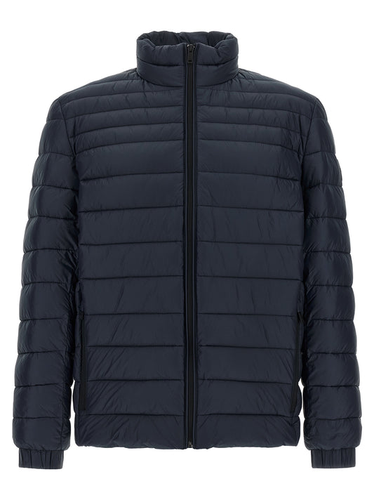 This Puffer Jacket by Hugo Boss for men in polyamide navy exhibits a edgy silhouette, meticulously detailed with functional insulated and a edgy high-neck neckline for a edgy finish.
