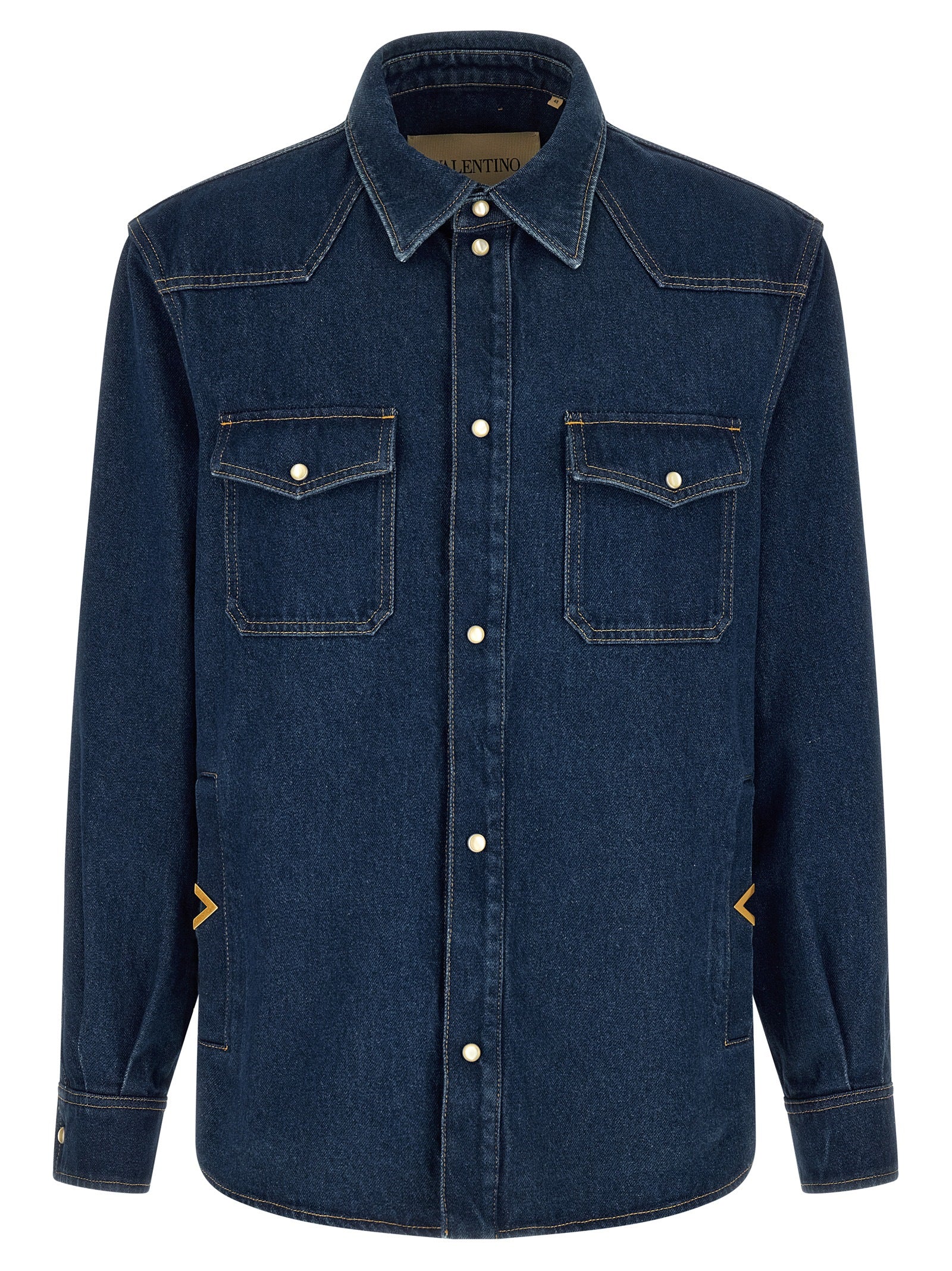 Shirt by Valentino Garavani for men in denim cotton blue, pearl & signature presents a discerning silhouette, showcasing a sophisticated and for a truly discerning finish.