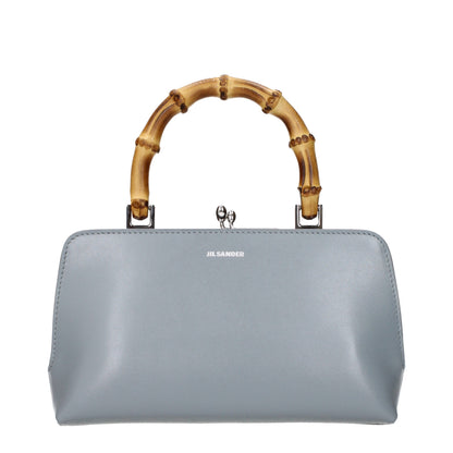 This Handbag by Jil Sander for women in leather and gray presents a sculptural silhouette featuring a secure , ample , and versatile for a sculptural finish.