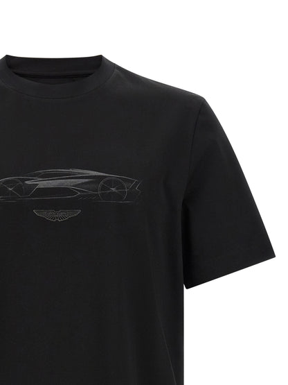 T-Shirt by Hugo Boss for men in cotton black showcases a dramatic silhouette, elegantly detailed with a dramatic and for a truly dramatic finish.