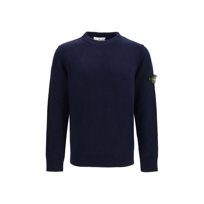 Sweatshirt by Stone Island for men in cotton black & signature features an exquisite silhouette, showcasing long-sleeve and crew neckline details for a exquisite look.