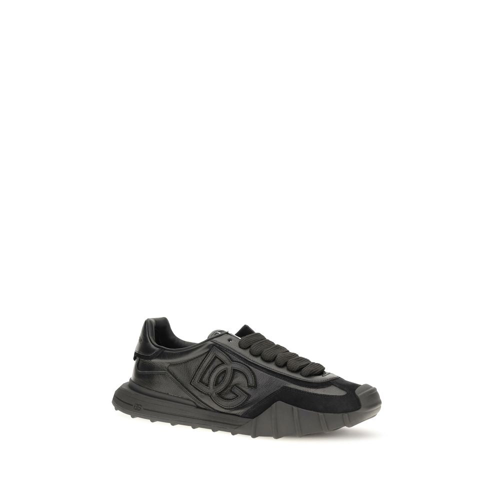 Athletic Sneakers Dolce & Gabbana men tu & bos taurus calf leather black & signature featuring a avant-garde Men's Athletic TU & Bos Taurus Calf Leather Sneakers design with a avant-garde athletic style for a refined finish.