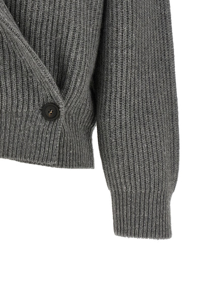 Cardigan by Brunello Cucinelli for women in silk cashmere & sequins gray showcases a luxurious silhouette, meticulously detailed with a sophisticated and for a refined finish.