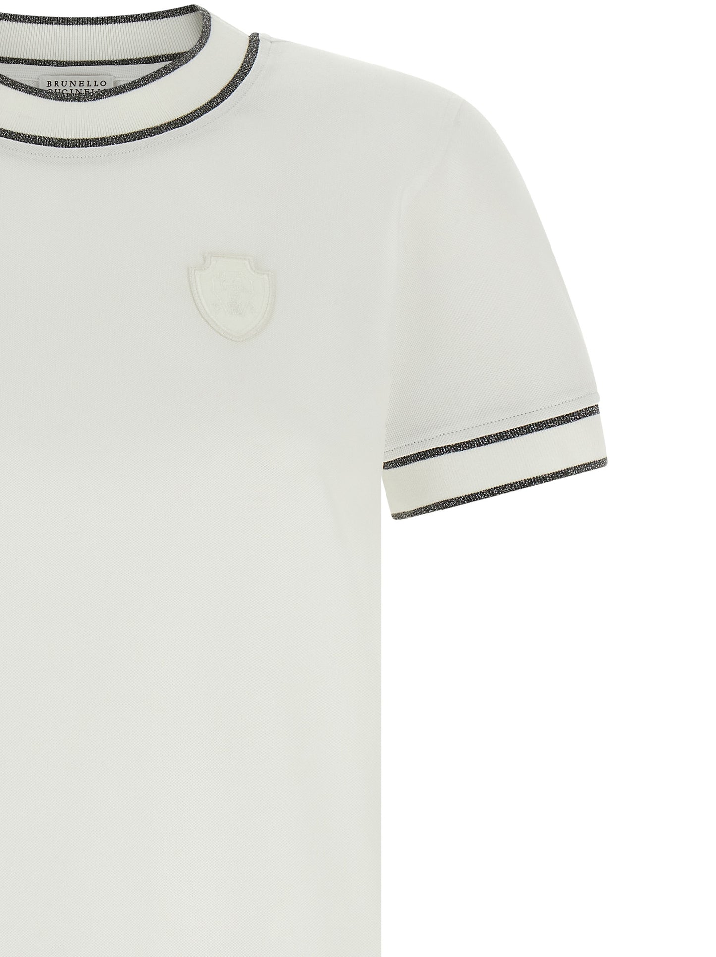 T-Shirt by Brunello Cucinelli for women in cotton white showcases a unassuming silhouette, artfully detailed with a refined crew neckline and unassuming for a sophisticated, contemporary look.