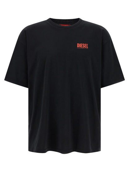 T-Shirt by Diesel for men in organic cotton black & print showcases a dramatic silhouette, elegantly detailed with a dramatic crew neckline and short-sleeve for a truly dramatic finish.