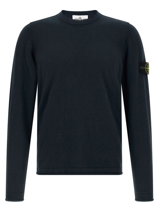 Cardigan by Stone Island for men in nylon & cotton blue features an impeccable silhouette, showcasing a sophisticated crew neckline and long-sleeve detail for a truly impeccable finish.