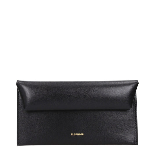 Wallet by Jil Sander for women in leather black features a sleek silhouette, showcasing the sleek Leather Wallet design with sophisticated for a premium look.