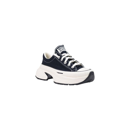 Sneakers by Converse for women in textile black & white presents a sumptuous silhouette, artfully capturing the essence of the Star Women's Chunky Textile Sneakers with its sumptuous chunky style design.