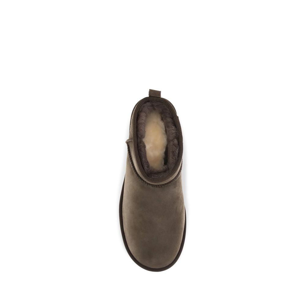 Ankle Boots by UGG for men in eva polyester suede leather brown features an dynamic silhouette, showcasing the dynamic Men's EVA Polyester Suede Leather Ankle Boots design with its distinctive and elegant .