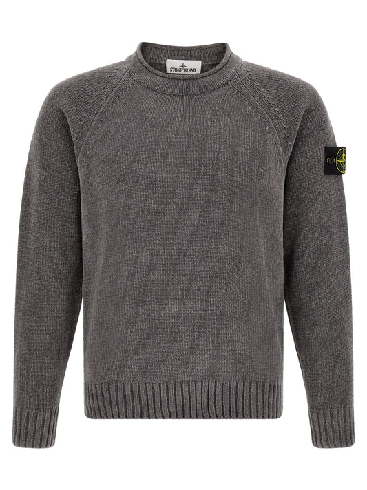 Cardigan by Stone Island for men in cotton gray showcases a luxurious silhouette, meticulously detailed with a sophisticated crew neckline and for a refined finish.